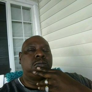 Meet your Posher, Sidney